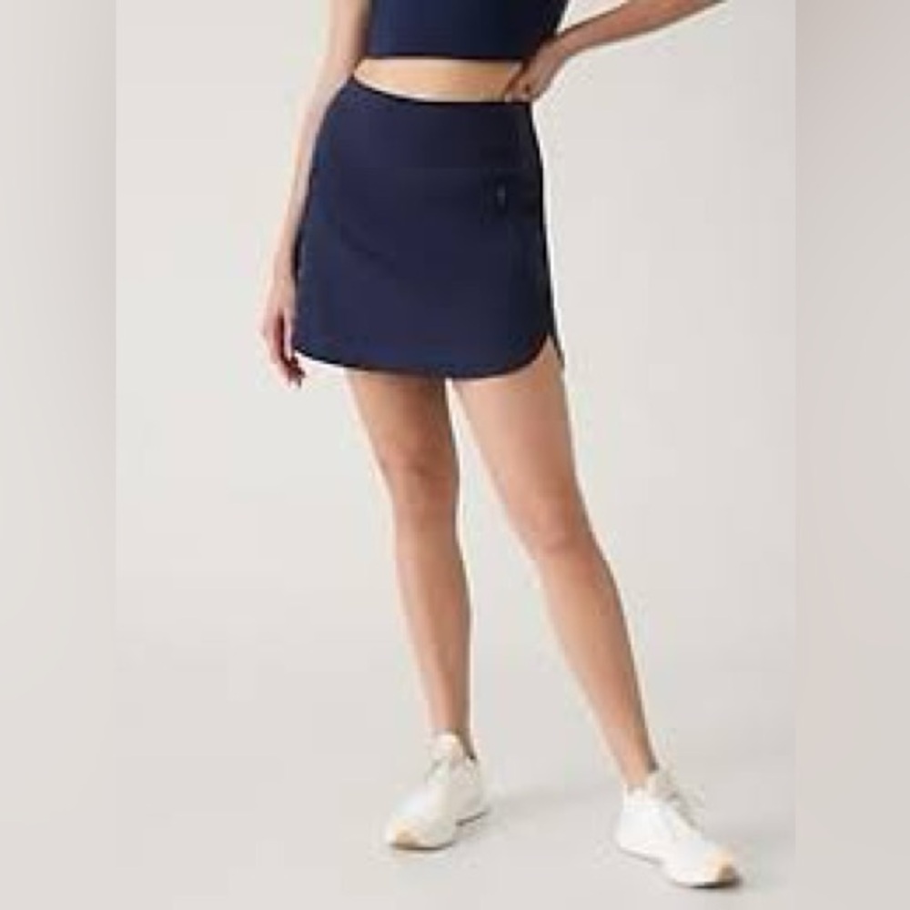 Athleta Fairway Golf Skort In Size Small